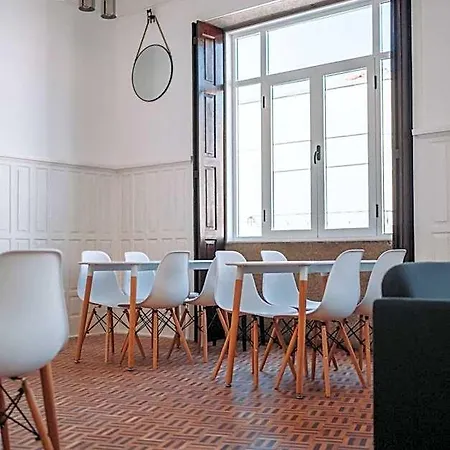 Olopo Hostal Oporto